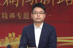 是谁狠狠羡慕了？维尼修斯再晒C罗赠送的联名战靴